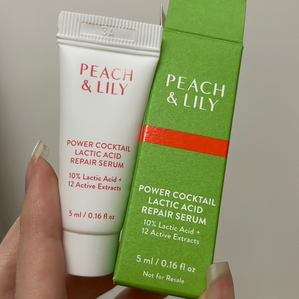 Peach and Lily Power Cocktail Lactic Acid Repair Serum 5 ml